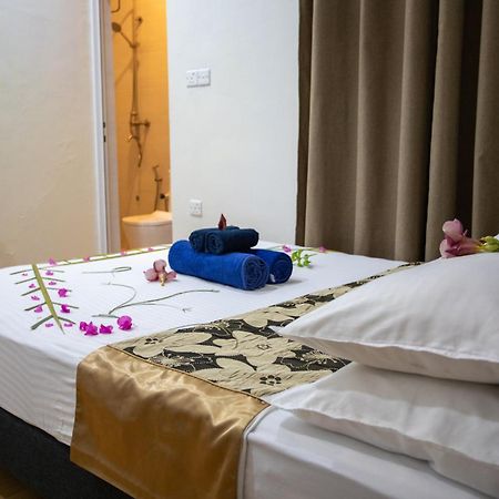 iHaven Thulusdhoo Hotel Buitenkant foto