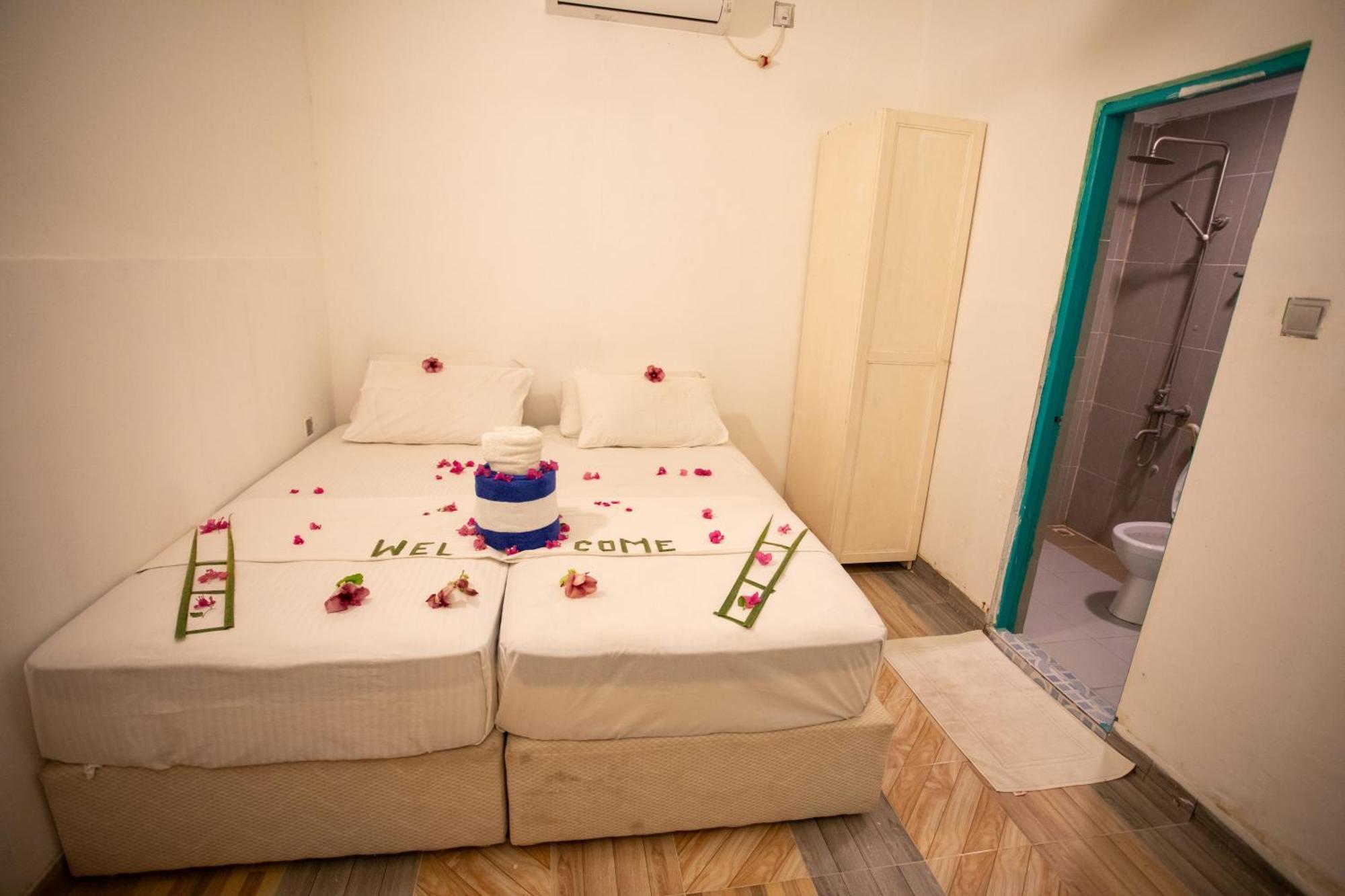 iHaven Thulusdhoo Hotel Buitenkant foto