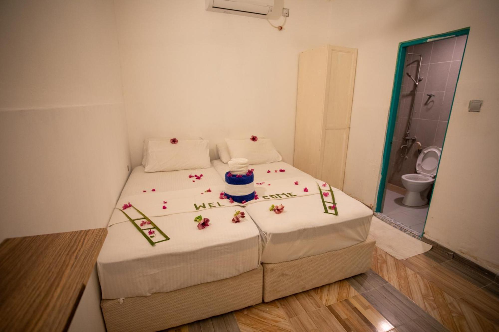 iHaven Thulusdhoo Hotel Buitenkant foto