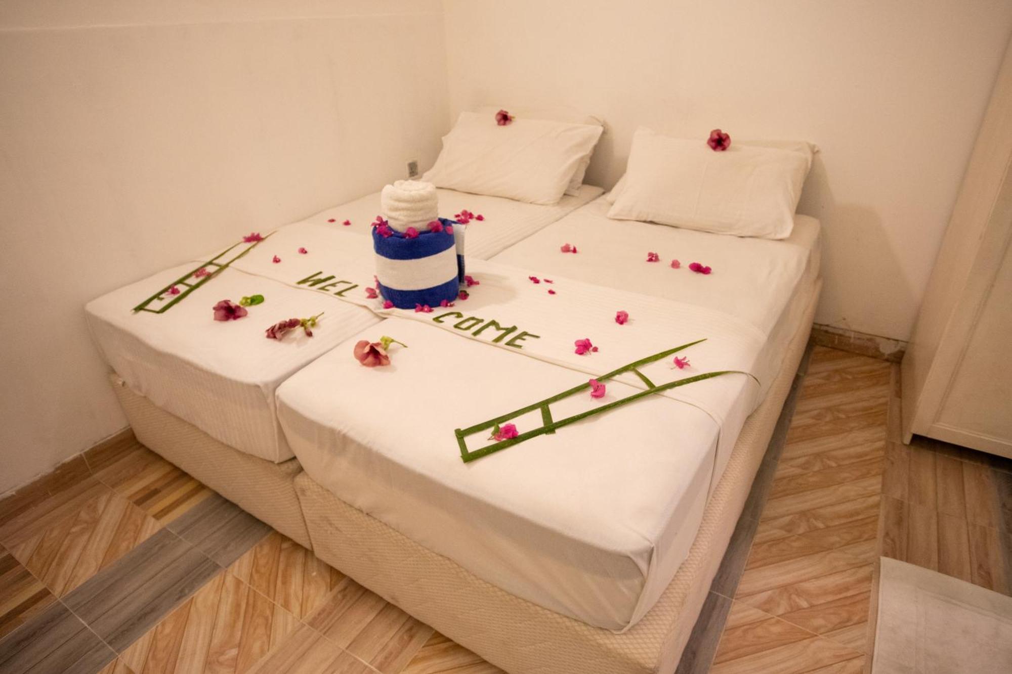 iHaven Thulusdhoo Hotel Buitenkant foto